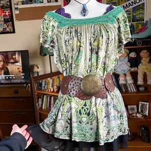 Apt. 9 Green and Cream Patterned Blouse